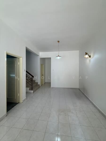2-storey Terraced House for Rent in Shah Alam (Selangor) - Nicholas Yap - Living Room - PropertyGuru.com.my