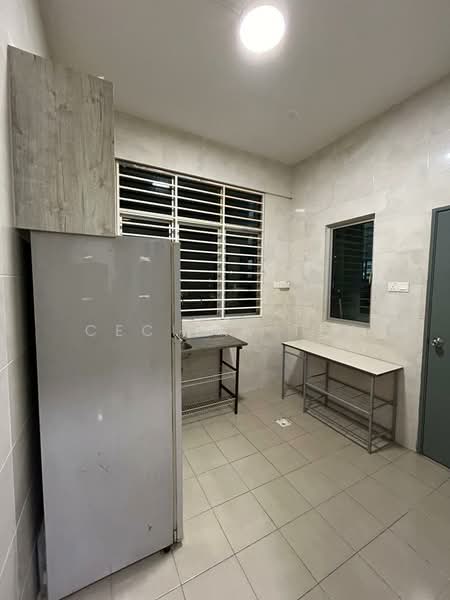 Pandan Mas Townhouse untuk Untuk Disewa - RM 1,600 /bulan, Mac 2026 - Kitchen - PropertyGuru.com.my
