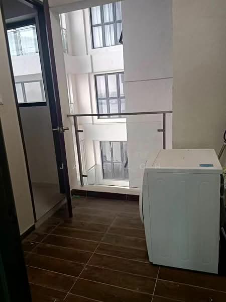 Lovell @ Country Garden Danga Bay untuk Untuk Disewa - RM 3,200 /bulan, Apr 2026 - Balcony - PropertyGuru.com.my