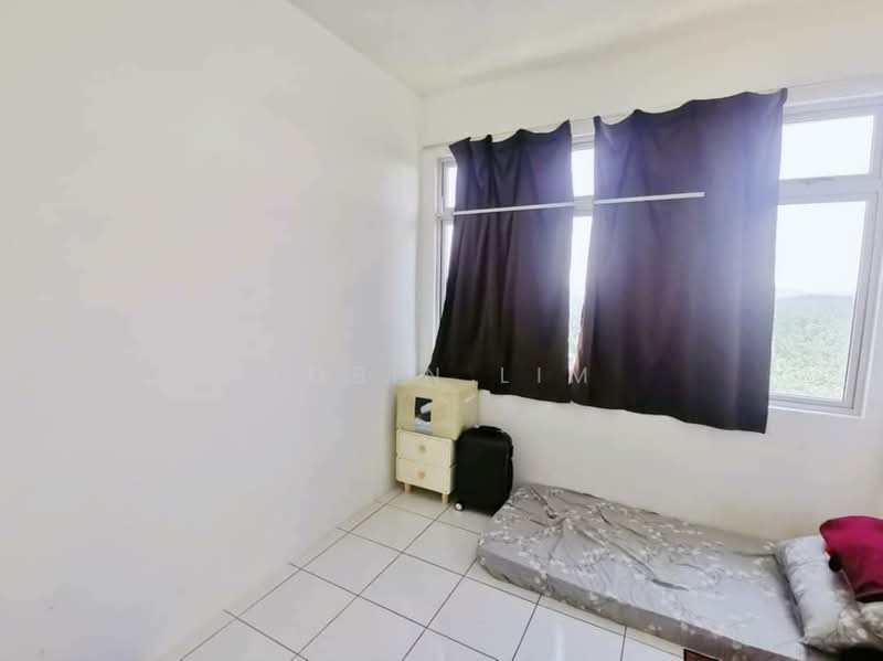 Apartment for Sale at Camellia Residence - Robin Lim - Bedroom - PropertyGuru.com.my