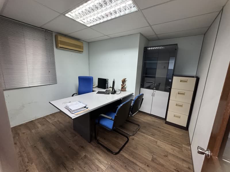 Office for Rent in Dataran Prima (Petaling Jaya) - Chow . - Study - PropertyGuru.com.my