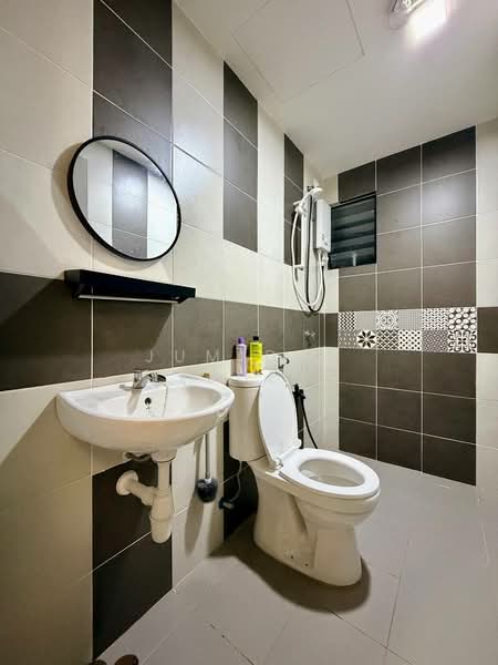 Service Residence for Rent at Residensi Emas - JUMIDAH (JUE) - Bathroom - PropertyGuru.com.my