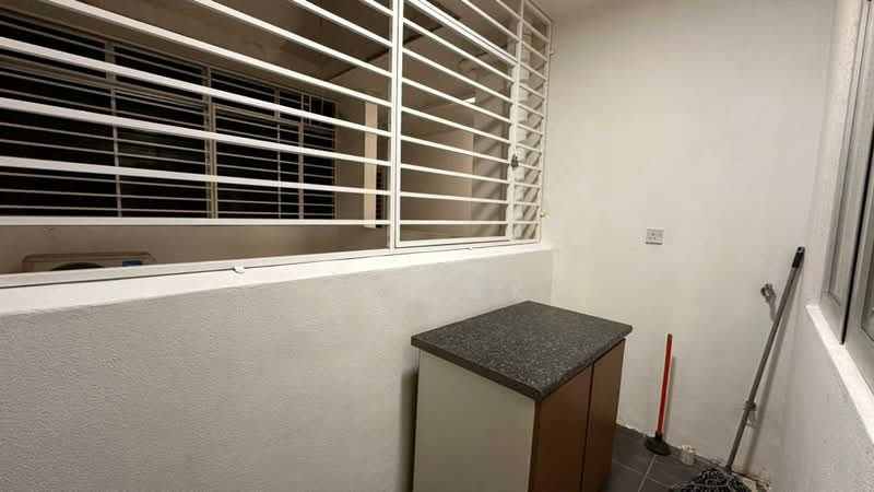 Residensi KepongMas untuk Untuk Disewa - RM 1,350 /bulan, Mac 2026 - Balcony - PropertyGuru.com.my