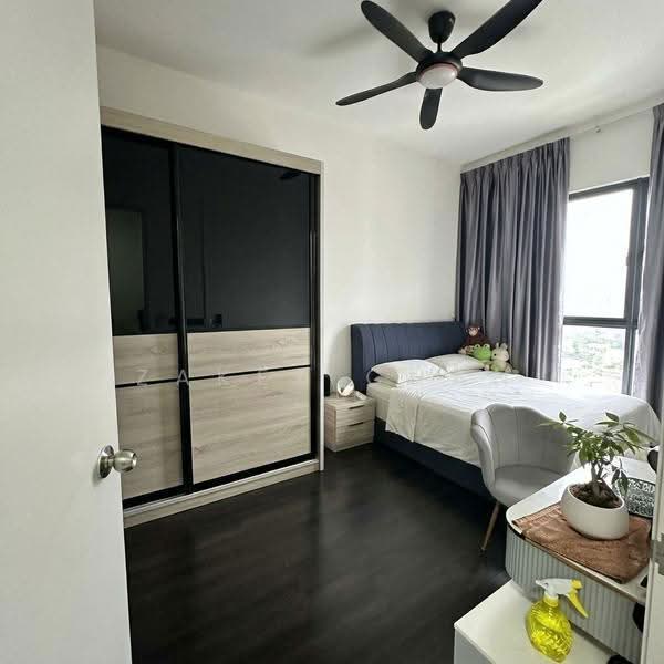 Kediaman Servis untuk Dijual di 28 Boulevard - Zakee Chan - Bedroom - PropertyGuru.com.my