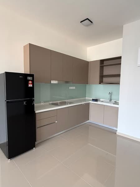 2Rio Residence @ Bandar Puteri Puchong untuk Untuk Disewa - RM 3,599 /bulan, Mac 2026 - Kitchen - PropertyGuru.com.my