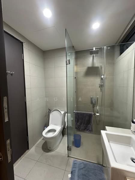 Service Residence for Sale at Skyluxe On The Park Bukit Jalil - Angela . - Bathroom - PropertyGuru.com.my
