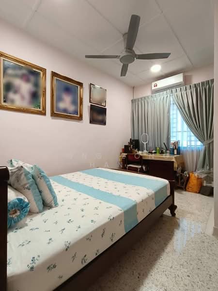 1-storey Terraced House for Sale in Permas Jaya (Johor Bahru) - Piong Zong Han - Bedroom - PropertyGuru.com.my