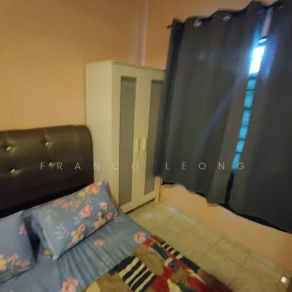 Townhouse for Sale in Sungai Buloh (Selangor) - Franco Leong - Bedroom - PropertyGuru.com.my