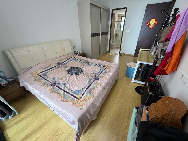 Condominium for Sale at Bay Laurel @ Country Garden Danga Bay - Siow Yan Er - Bedroom - PropertyGuru.com.my