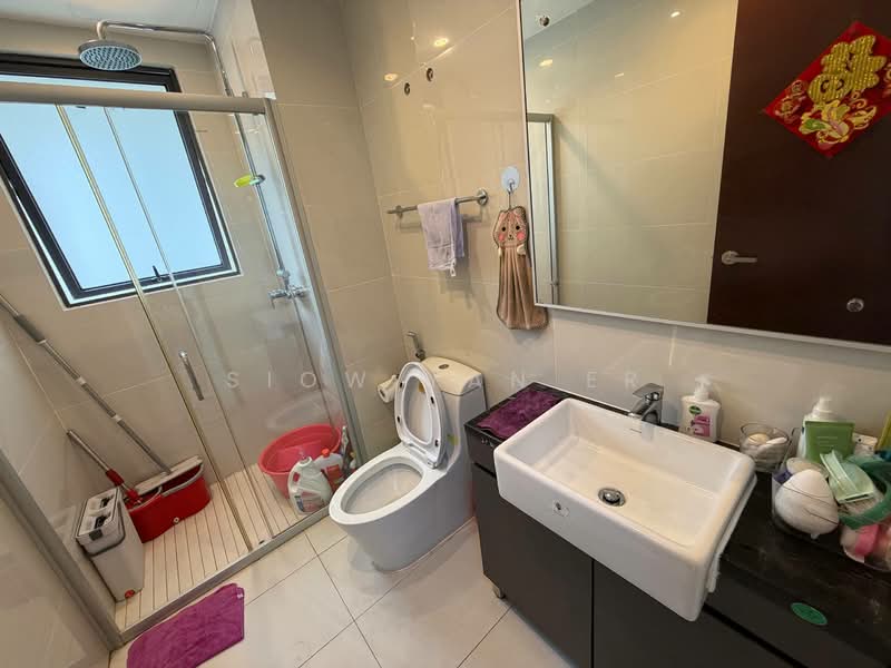 Condominium for Sale at Bay Laurel @ Country Garden Danga Bay - Siow Yan Er - Bathroom - PropertyGuru.com.my