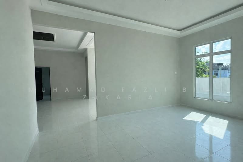 Semi-D 4 Bilik tepi Jalan Limbat @ Depan Taman Binaraya, Limbat, Kota Bharu untuk Untuk Dijual - RM 430,000, Apr 2026 - Living Room - PropertyGuru.com.my