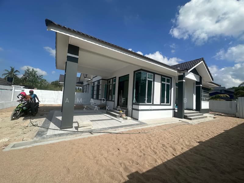 Semi-D 4 Bilik tepi Jalan Limbat @ Depan Taman Binaraya, Limbat, Kota Bharu untuk Untuk Dijual - RM 430,000, Apr 2026 - Exterior - PropertyGuru.com.my