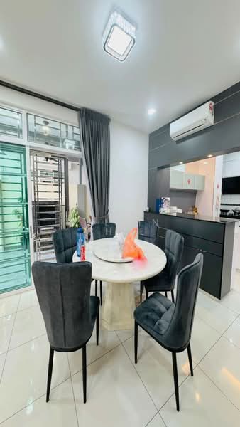 Cluster House for Rent in Bukit Indah (Iskandar Puteri (Nusajaya)) - Kelvin Chee - Dining Room - PropertyGuru.com.my