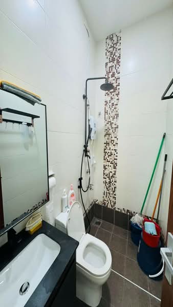 Cluster House for Rent in Bukit Indah (Iskandar Puteri (Nusajaya)) - Kelvin Chee - Bathroom - PropertyGuru.com.my