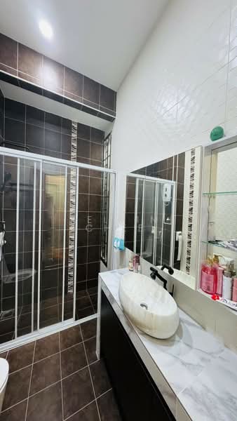 Cluster House for Rent in Bukit Indah (Iskandar Puteri (Nusajaya)) - Kelvin Chee - Bathroom - PropertyGuru.com.my