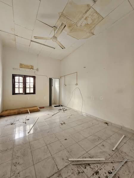 Commercial Bungalow for Rent in Taman Kebun Teh (Johor Bahru) - Yuki Cheng - Interior - PropertyGuru.com.my