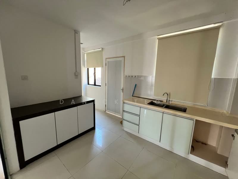 Moonlight Bay untuk Untuk Disewa - RM 6,000 /bulan, Mac 2026 - Kitchen - PropertyGuru.com.my