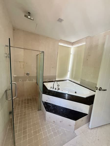 Moonlight Bay untuk Untuk Disewa - RM 6,000 /bulan, Mac 2026 - Bathroom - PropertyGuru.com.my