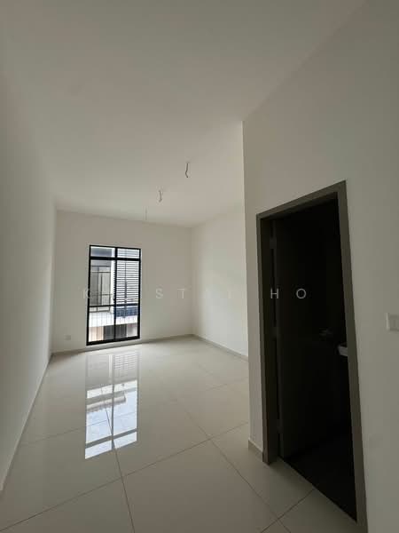 Cluster House for Sale in Austin Crest (Johor Bahru) - Krystal Ho - Interior - PropertyGuru.com.my