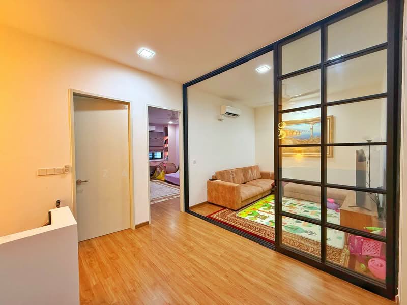 2-storey Terraced House for Sale in Cyber 10 (Cyberjaya) - Zaty Jasmin - Living Room - PropertyGuru.com.my