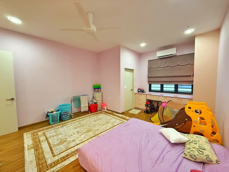 2-storey Terraced House for Sale in Cyber 10 (Cyberjaya) - Zaty Jasmin - Bedroom - PropertyGuru.com.my