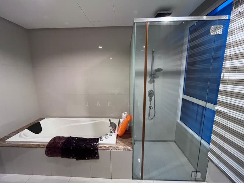 Central Park condominium untuk Untuk Disewa - RM 4,000 /bulan, Mac 2026 - Bathroom - PropertyGuru.com.my