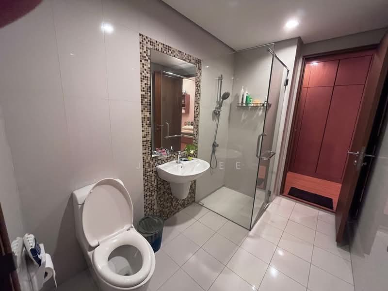 Central Park condominium untuk Untuk Disewa - RM 4,000 /bulan, Mac 2026 - Bathroom - PropertyGuru.com.my