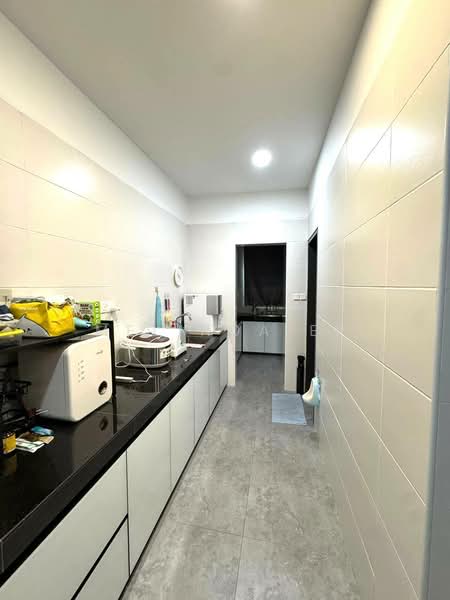 2-storey Terraced House for Sale in Taman Mount Austin (Tebrau) - Melinda Ee - Kitchen - PropertyGuru.com.my