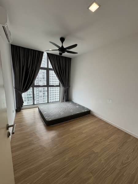 Lakefront Residence untuk Untuk Disewa - RM 2,200 /bulan, Mac 2026 - Bedroom - PropertyGuru.com.my