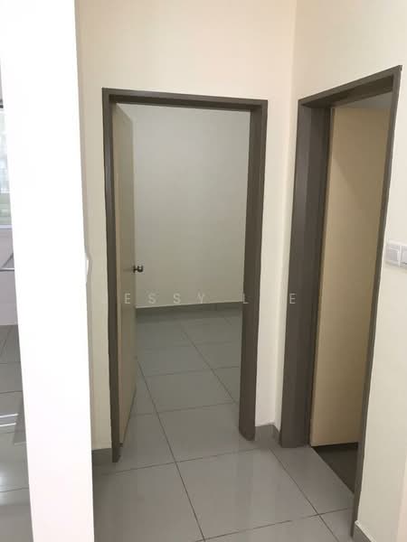 Service Residence for Sale at Platinum Lake PV 21 - Jessy Lee - Interior - PropertyGuru.com.my