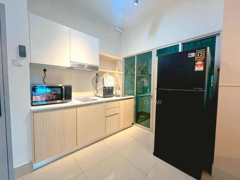 Service Residence for Rent at Razak City Residences (RC Residences) - Alex Seow - Kitchen - PropertyGuru.com.my