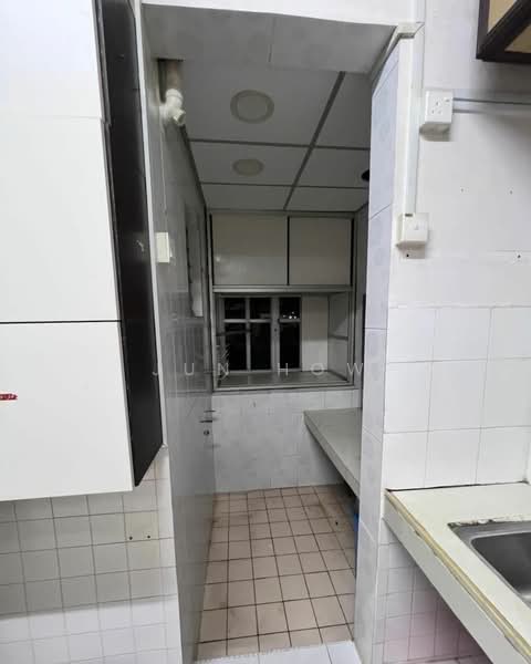 Apartment for Sale at Taman Desa Batu Caves - Jun How - Kitchen - PropertyGuru.com.my