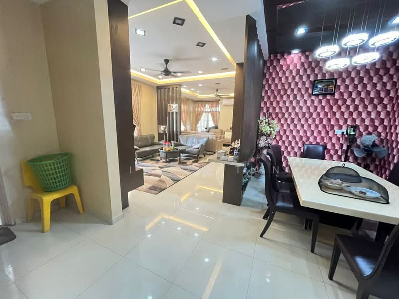 Semi-Detached House for Sale in Taman Setia Indah (Tebrau) - Winson Tan - Living Room - PropertyGuru.com.my