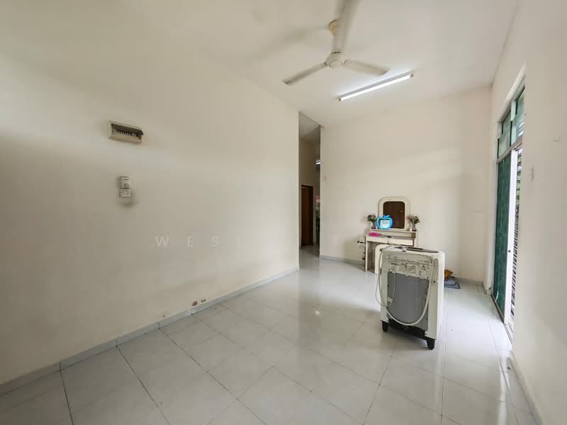 Merlimau untuk Untuk Dijual - RM 420,000, Mac 2026 - Living Room - PropertyGuru.com.my