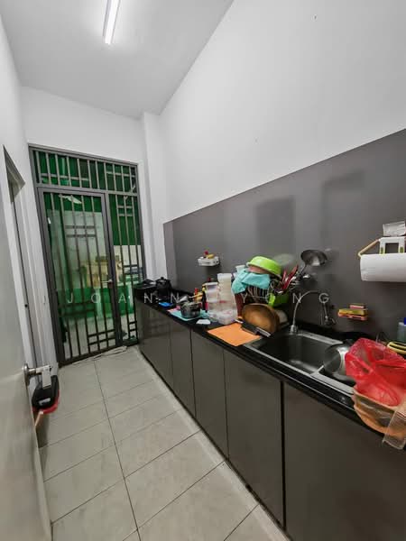 Cluster House for Sale in Bukit Indah (Iskandar Puteri (Nusajaya)) - JOANNE YONG - Kitchen - PropertyGuru.com.my