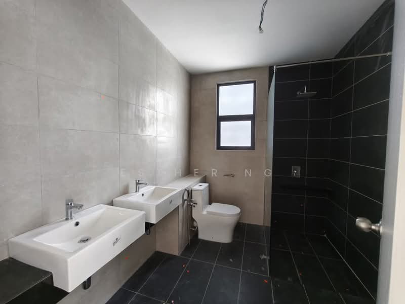Terraced House for Sale in Setia Alam (Selangor) - Esther Ng - Bathroom - PropertyGuru.com.my