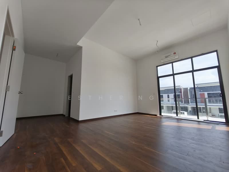 Terraced House for Sale in Setia Alam (Selangor) - Esther Ng - Living Room - PropertyGuru.com.my