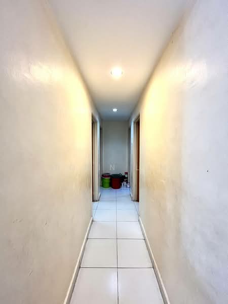 Apartment for Sale at M'tiara - Robin Lim - Corridor - PropertyGuru.com.my