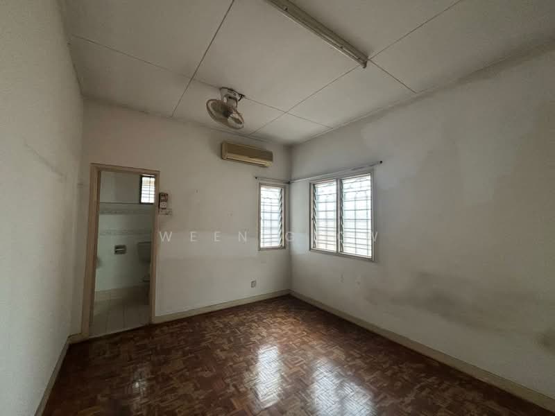 Usj 20 untuk Untuk Dijual - RM 850,000, Mac 2026 - Interior - PropertyGuru.com.my