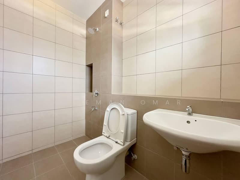 2-storey Terraced House for Sale in Bandar Bukit Raja (Klang) - Hazeman Omar - Bathroom - PropertyGuru.com.my