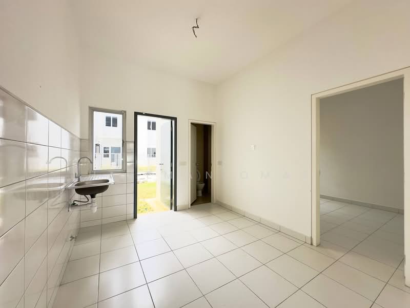 2-storey Terraced House for Sale in Bandar Bukit Raja (Klang) - Hazeman Omar - Kitchen - PropertyGuru.com.my