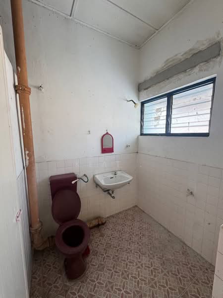 2-storey Terraced House for Sale in Taman Pertama (Ipoh) - KEAT . - PropertyGuru.com.my