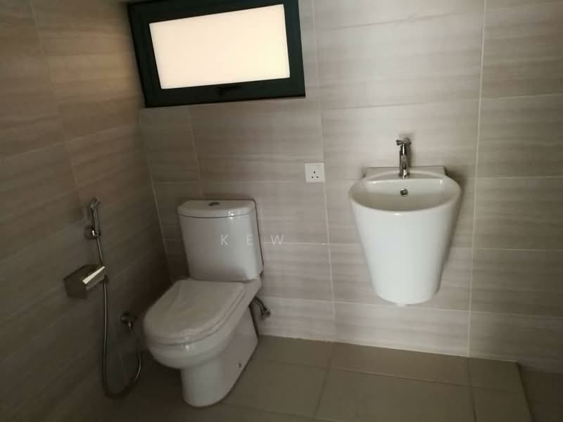 Servis Apartment untuk Disewa di Serviced Residence @ 3 Towers - Kew . - Bathroom - PropertyGuru.com.my