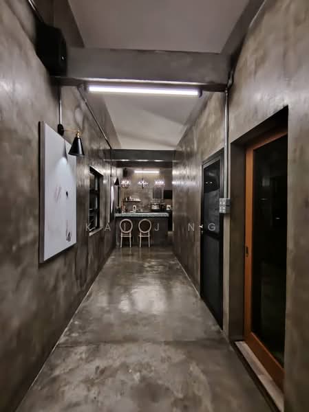 Bungalow for Rent in Johor Bahru (Johor) - Kai Jing - Corridor - PropertyGuru.com.my