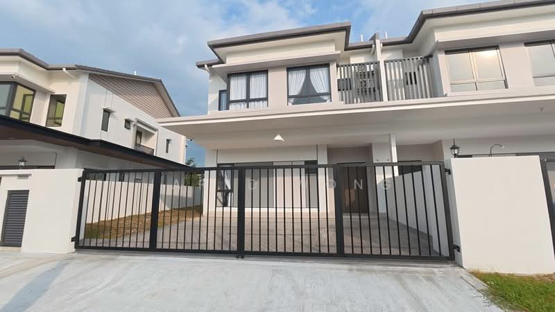 Sejati Lakeside 2 untuk Untuk Disewa - RM 5,500 /bulan, Mac 2026 - Exterior - PropertyGuru.com.my