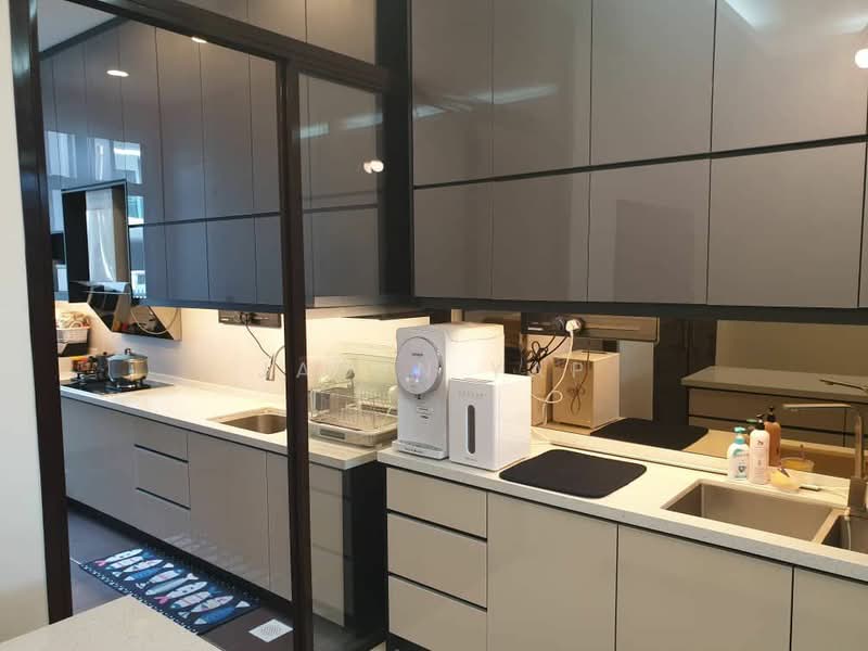 3-storey Terraced House for Sale in Bandar Nusaputra (Puchong) - Jaden Yap - Kitchen - PropertyGuru.com.my