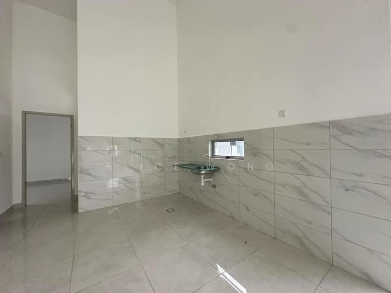 1-storey Terraced House for Rent in Johor Bahru (Johor) - Alice Wong - Kitchen - PropertyGuru.com.my