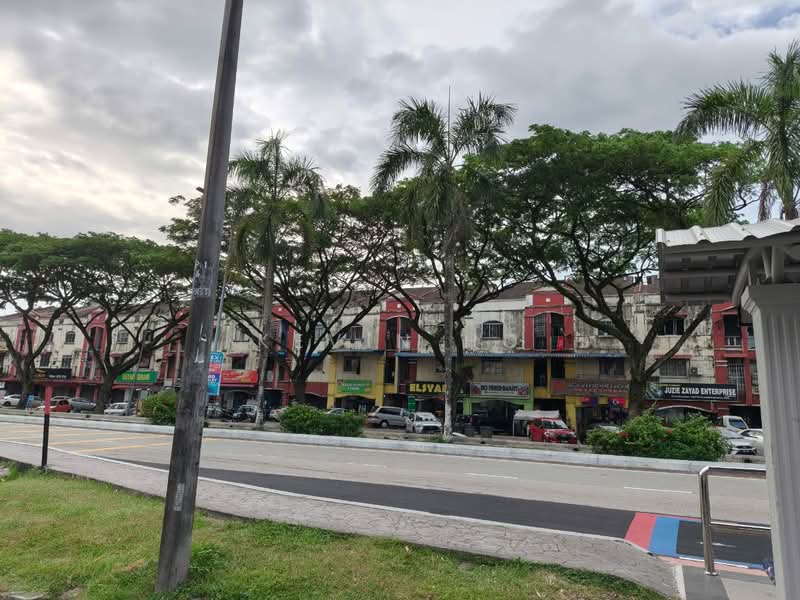 Shop / Office for Rent in Taman Tan Sri Yaacob (Johor Bahru) - Kevin Ho - Exterior - PropertyGuru.com.my