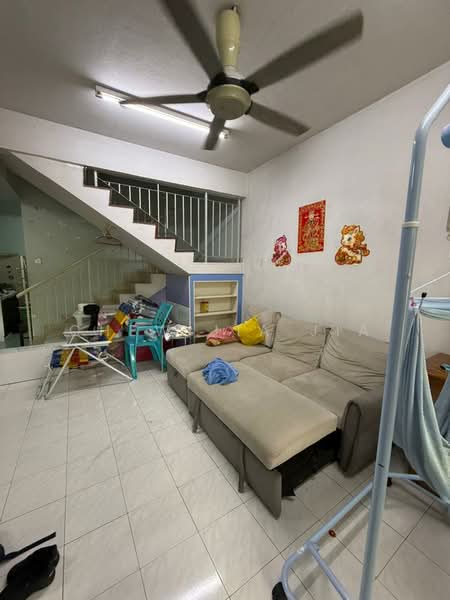 2-storey Terraced House for Sale in Taman Puteri Wangsa (Ulu Tiram) - Chew Jia Jia - Living Room - PropertyGuru.com.my