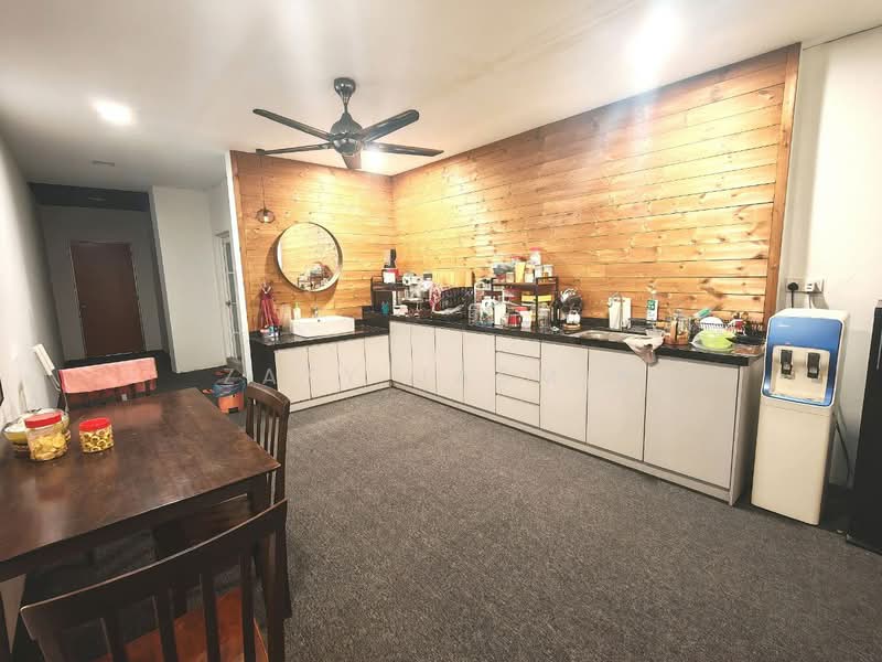 Semi-D Factory for Sale in Kampung Bukit Kemuning (Shah Alam) - Zaty Jasmin - Kitchen - PropertyGuru.com.my